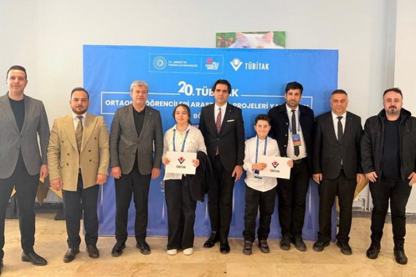Siirt'te ortaokul öğrencileri TÜBİTAK'ta bölge birincisi oldu