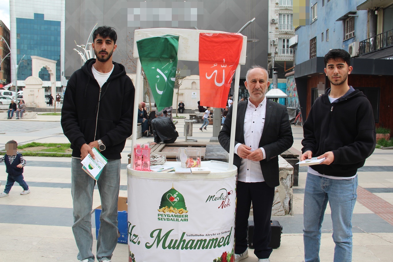 Batman'da Mevlid-i Nebi heyecanı: Stantlarla davet sürüyor