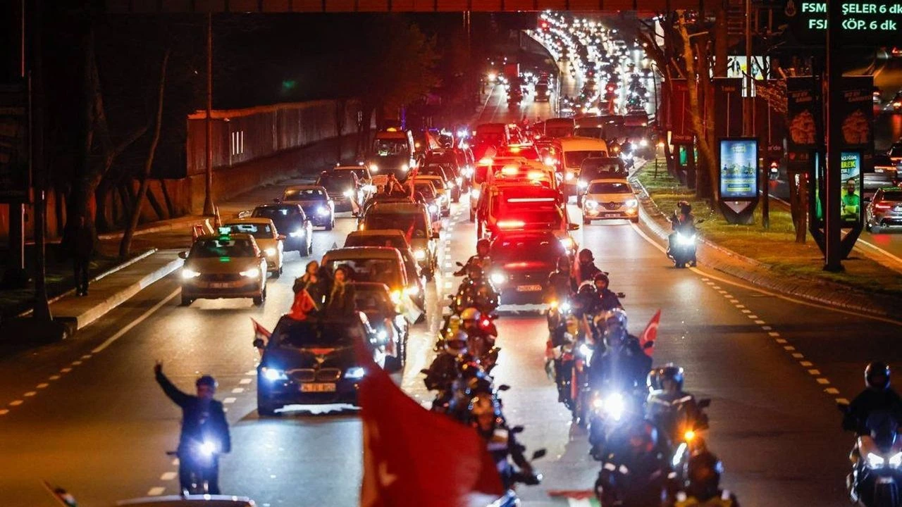 Zulme karşı tek yürek: İstanbul'un sessizliğini bozan konvoy!