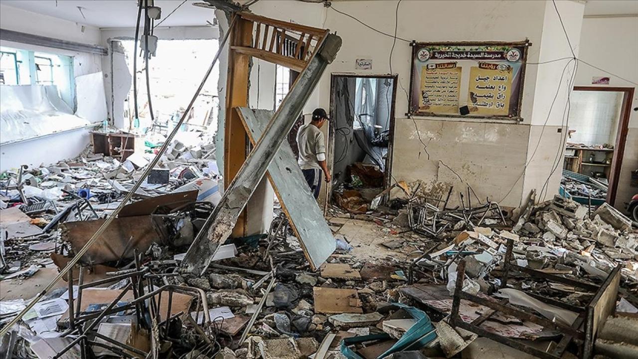 Gazze’de öğrencilerin öğrenim hayatları askıya alınmış durumda