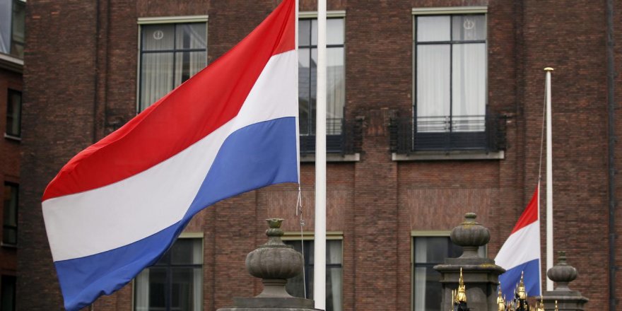 Hollanda'da sıcak hava dalgası sebebiyle 8 bölgede "kırmızı kod" uyarısı verildi