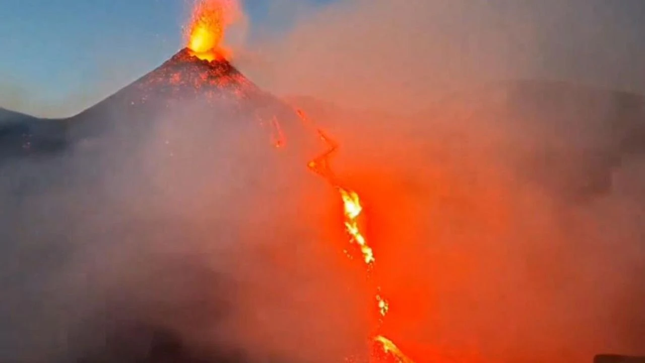 Etna Yanardağı'nda volkanik hareketlilik!