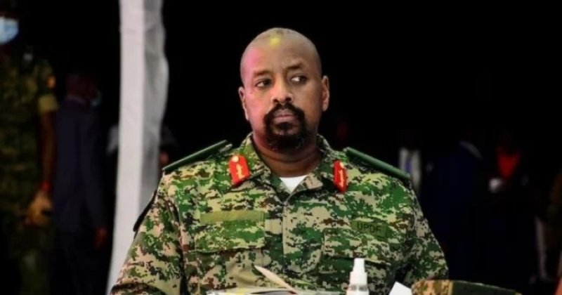 Uganda Ordu Komutanı: "Basın özgürlüğüne inanmıyorum" diyerek medya kuruluşlarını kapattı