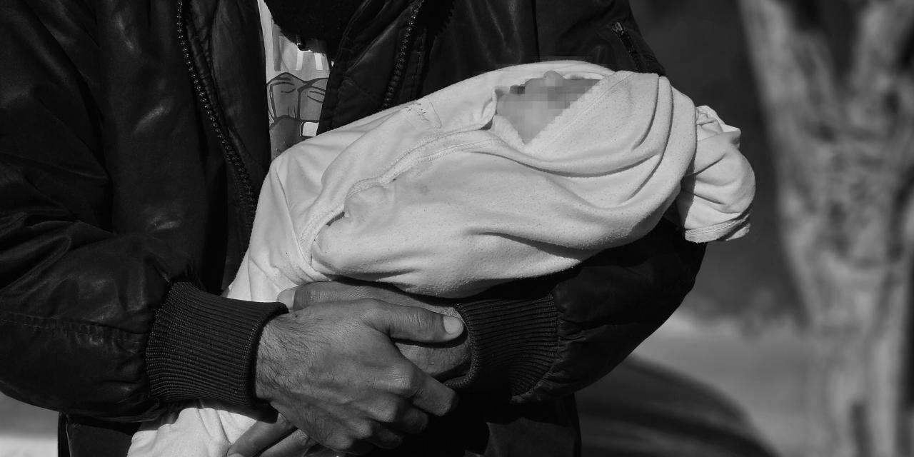 Katil İsrail’in kontrol noktasında beklettiği 4 aylık Filistinli bebek öldü