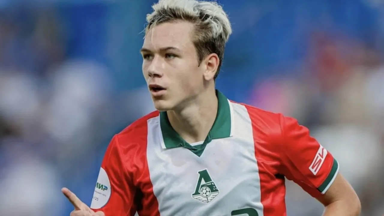 Galatasaray tarihinde bir ilk! Aleksey Batrakov transferi resmen açıklandı