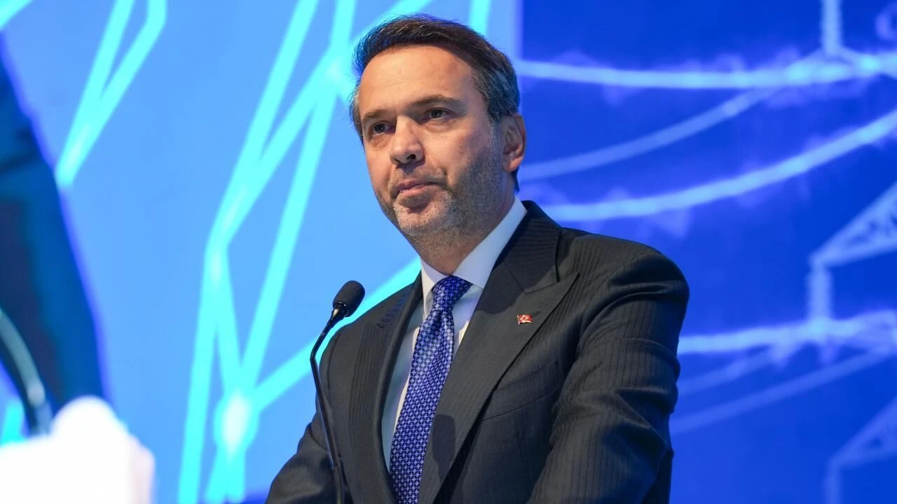 Bayraktar’dan enerji açıklaması: 17 milyon hanenin ihtiyacını karşılayacağız
