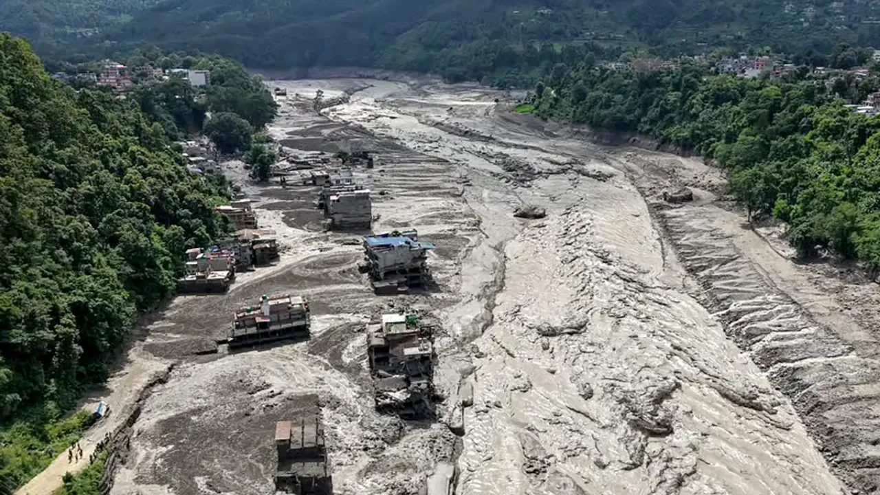 Köyler, kasabalar yok oldu.. Deprem sanıldı ama başka bir şey çıktı