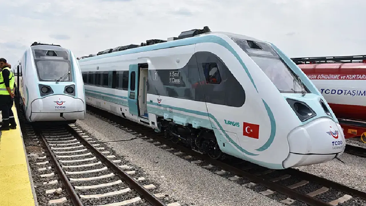 Tren yolculuğu yapacakların dikkatine: Tamamen e-bilet uygulamasına geçilecek!